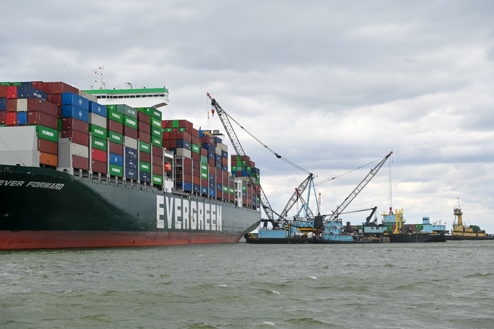 Container removal operations for Ever Forward