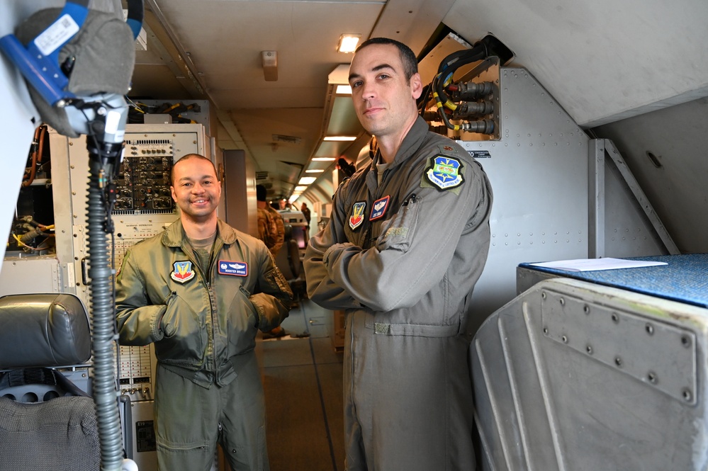 AWACS demonstrates historic firsts, receives and processes in-air EW updates in minutes