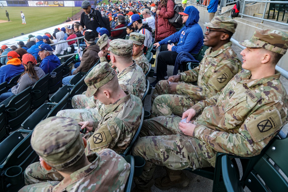 DIVARTY Color Guard enjoying the game