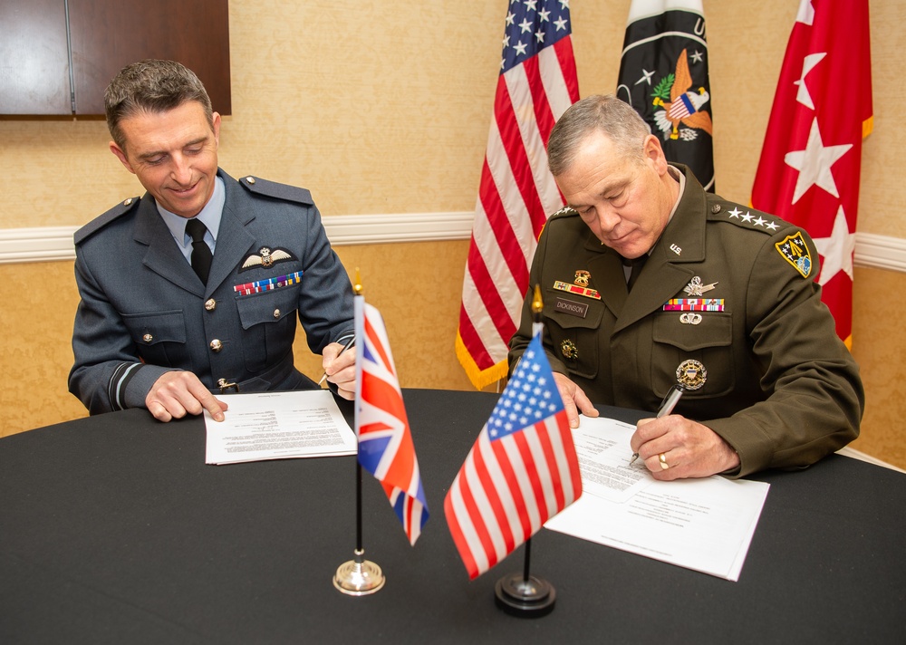 USSPACECOM Signs MOU with United Kingdom