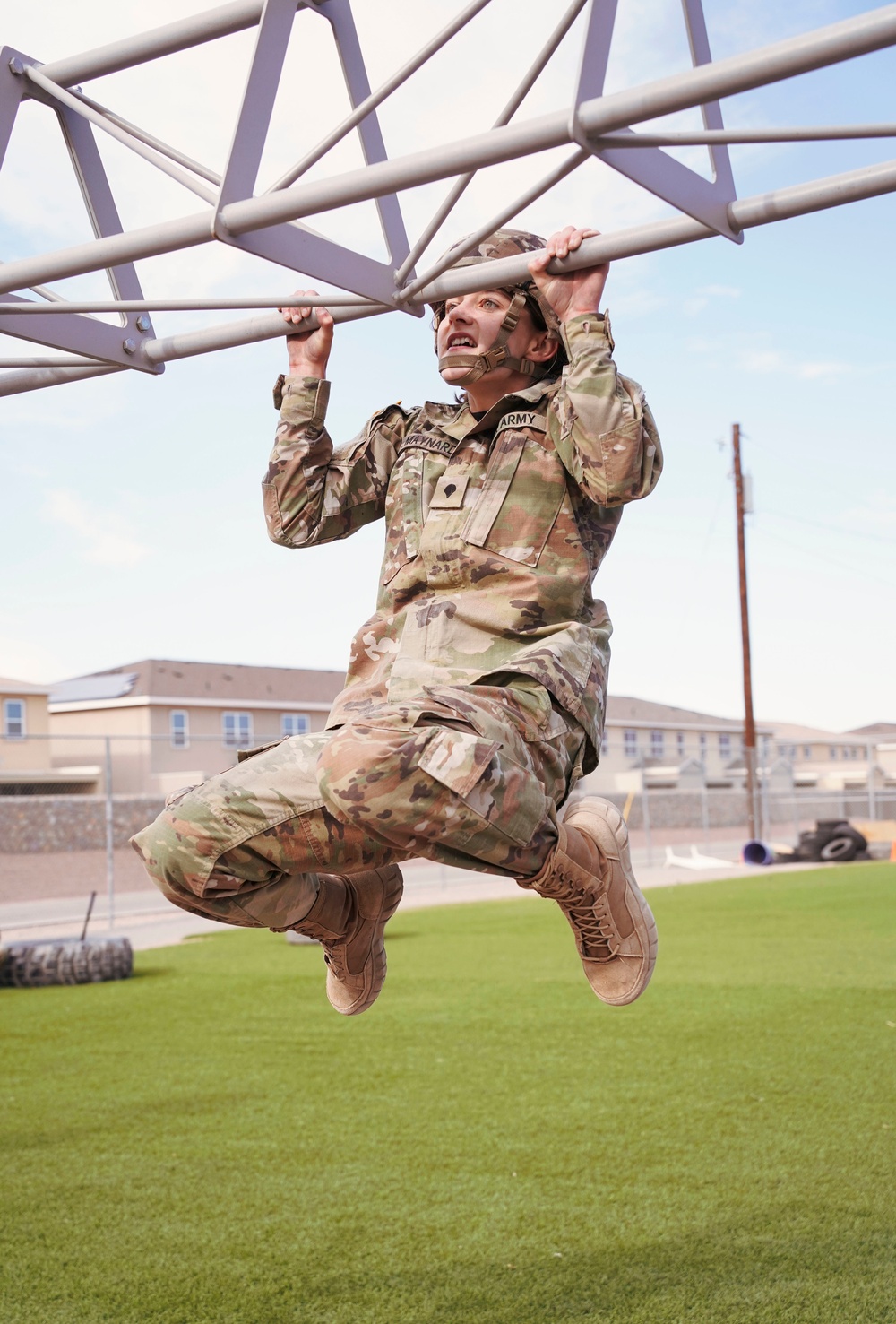 U.S. Army soldiers participate in obstacle course during Best Leader Course