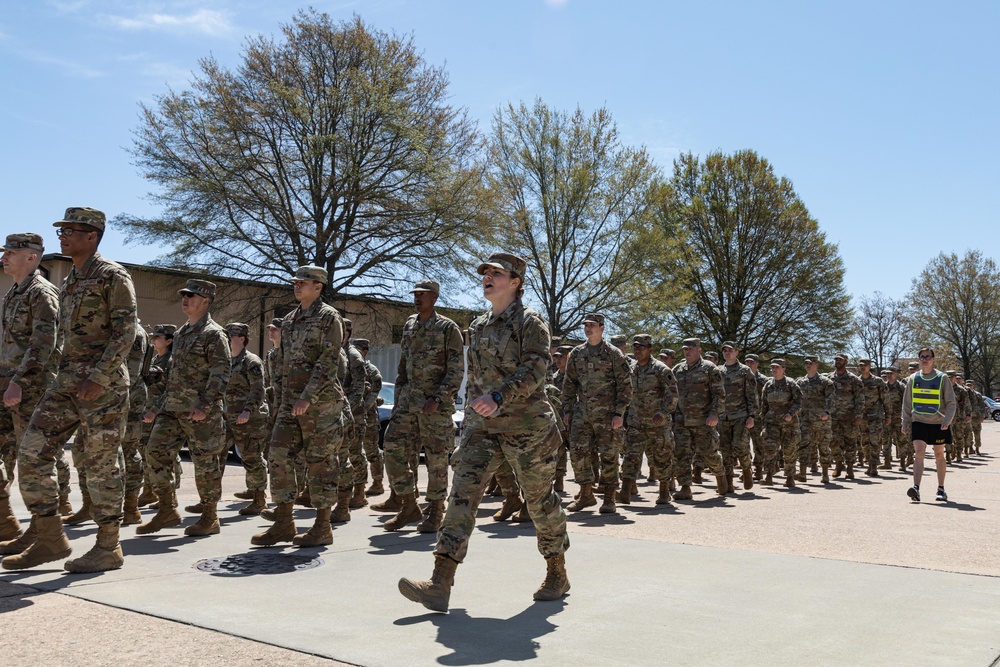 Advanced Individual Training Students March to Chow!