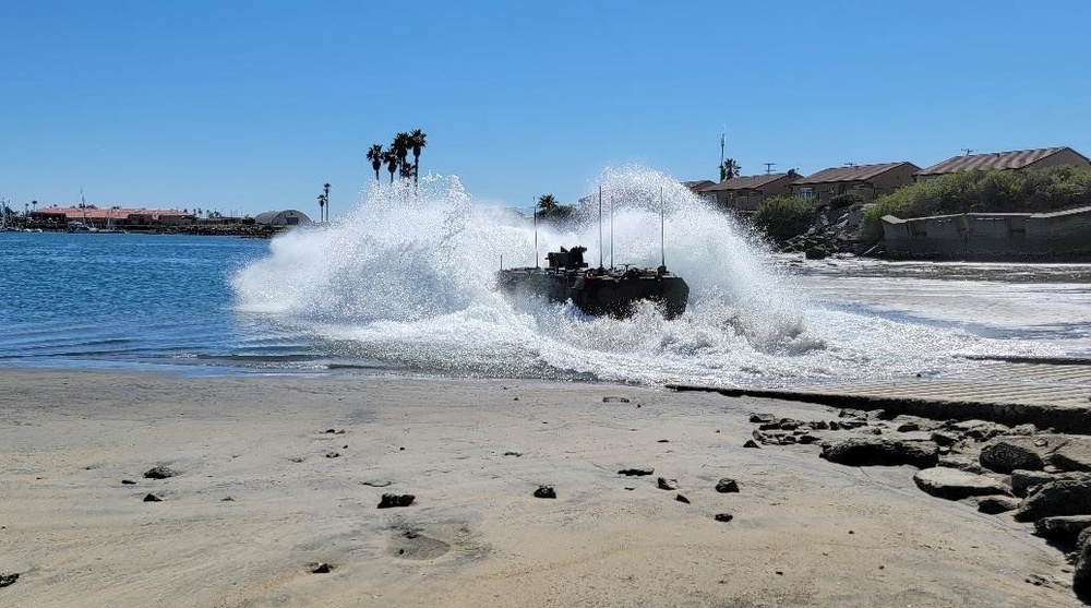 Training and Instructor Company (T&amp;I CO) Instructors operate the amphibious combat vehicle (ACV) in the Del Mar Boat