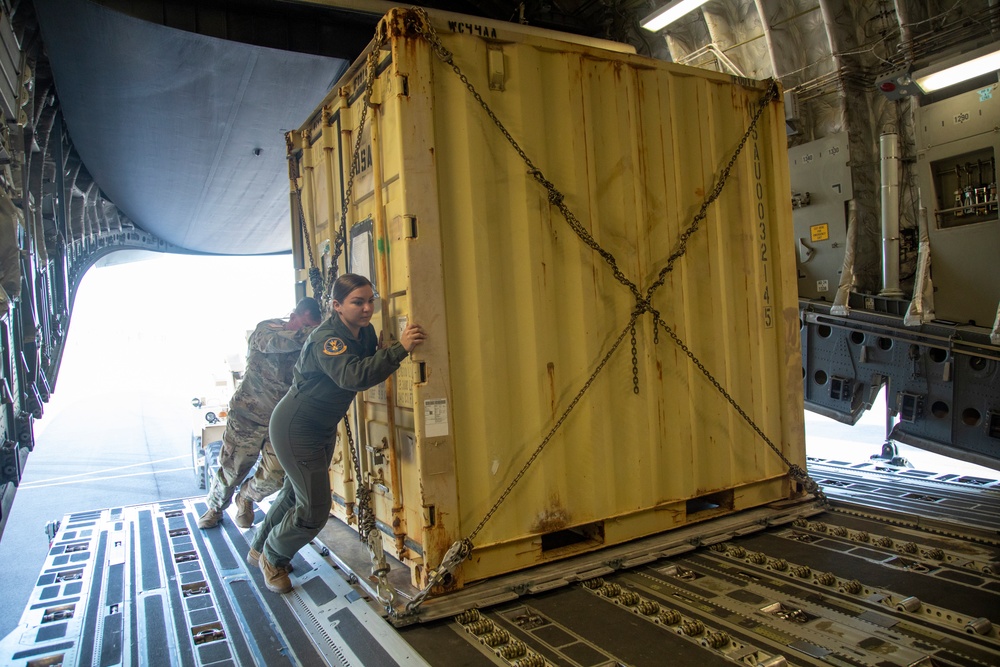 3rd Combat Aviation Brigade Soldiers provide support to Southwest border mission 3rd Combat Aviation Brigade Soldiers provide support to Southwest border mission