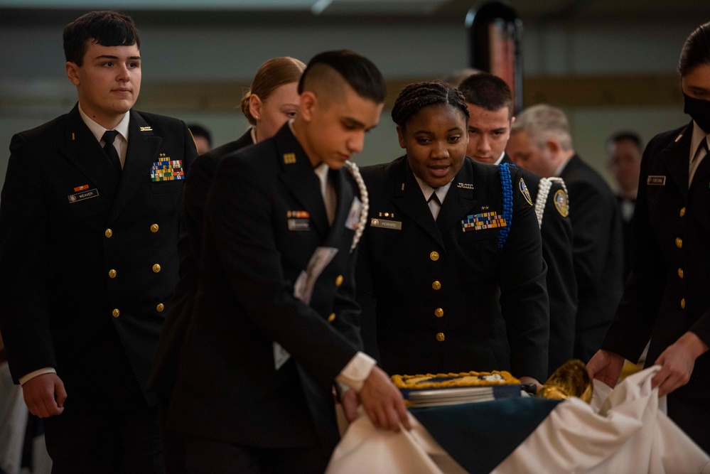 Commander, Submarine Group 9 Holds First Submarine Ball Since 2019