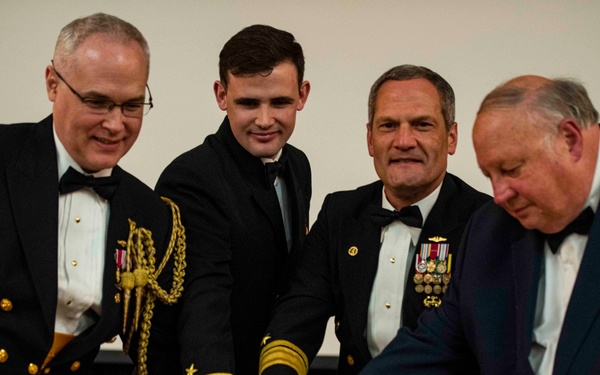 Commander, Submarine Group 9 Holds First Submarine Ball Since 2019
