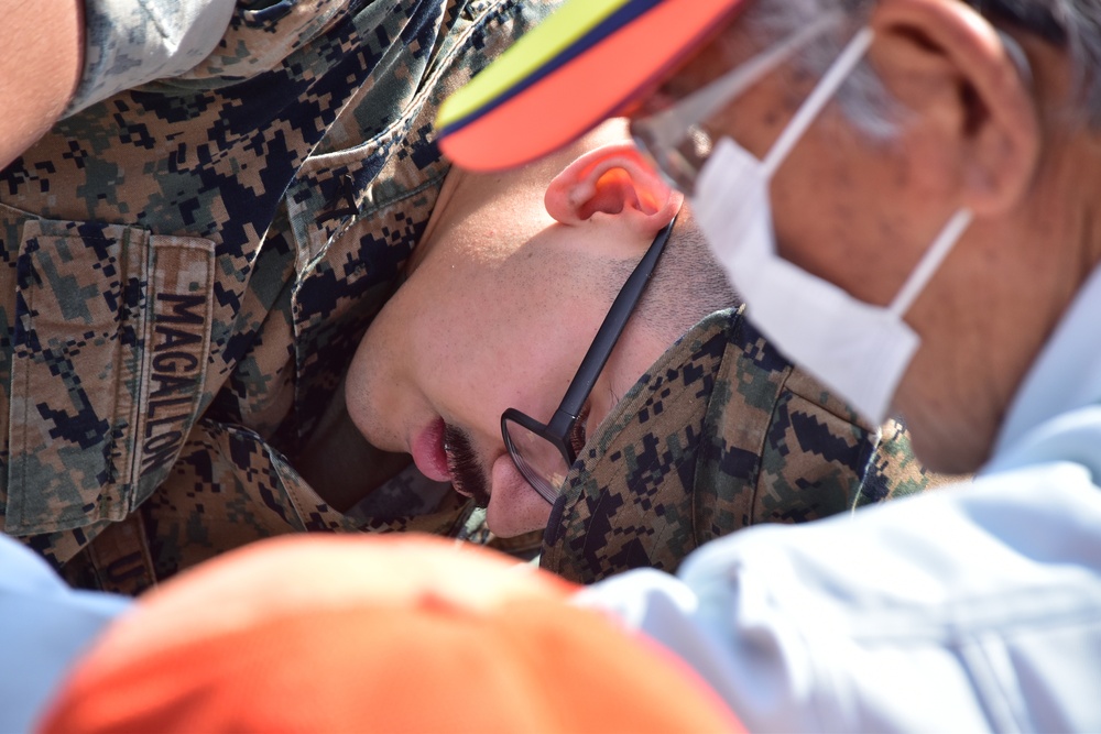 Gotemba Hunters' Association teaches Marines survival life skills