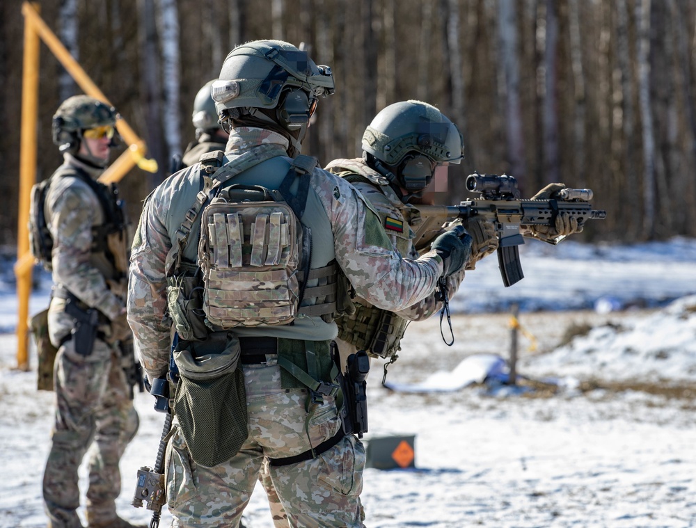 U.S. SOF Train with Lithuanian Forces