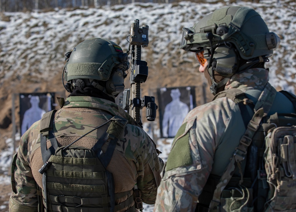 U.S. SOF Train with Lithuanian Forces