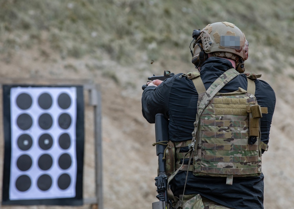 U.S. SOF Train with Lithuanian Forces