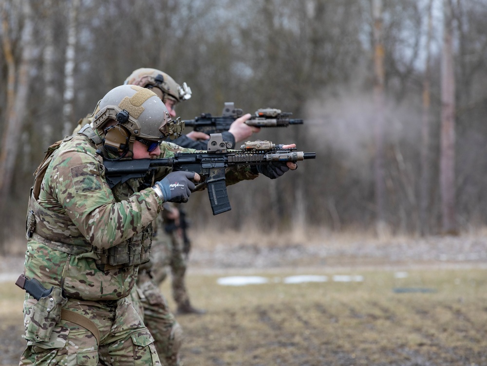 U.S. SOF Train with Lithuanian Forces