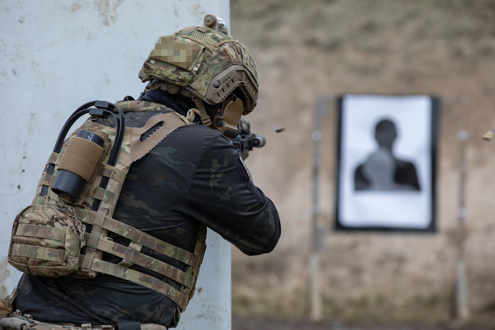 U.S. SOF Train with Lithuanian Forces