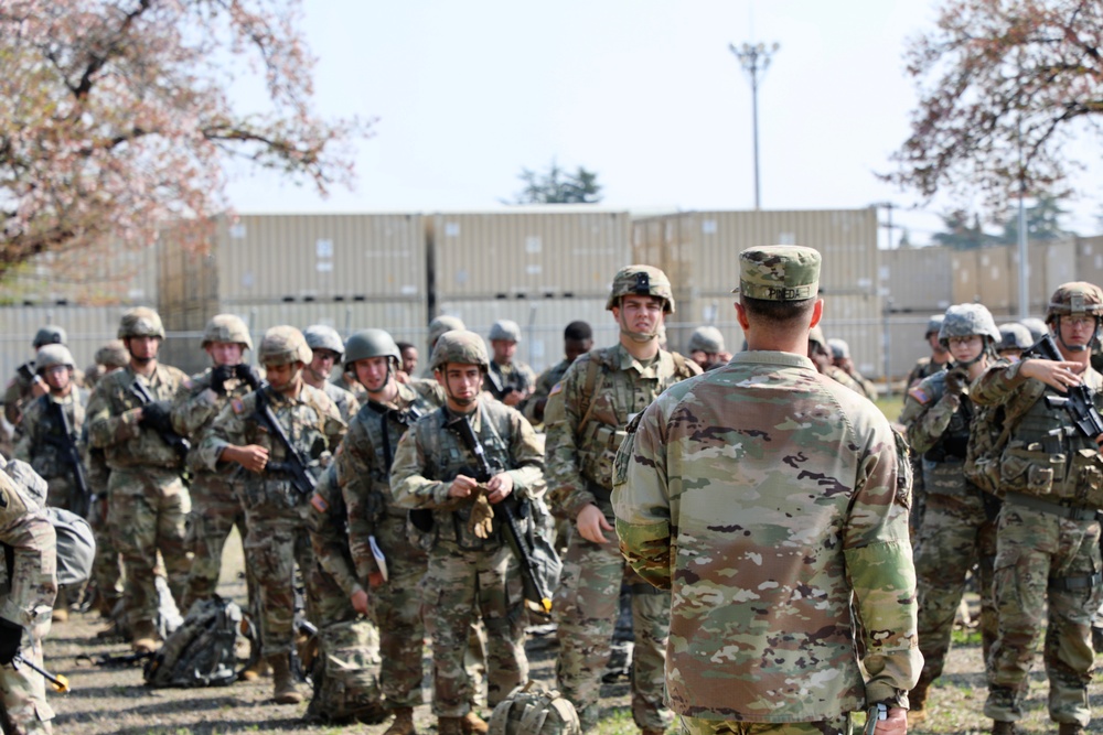 Training Day 2: Expert Soldier Badge Candidates Refine Patrol Procedures