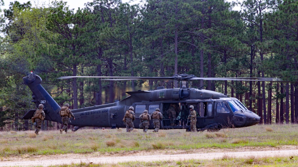 2/10 Conducts Exercise Rolling Thunder