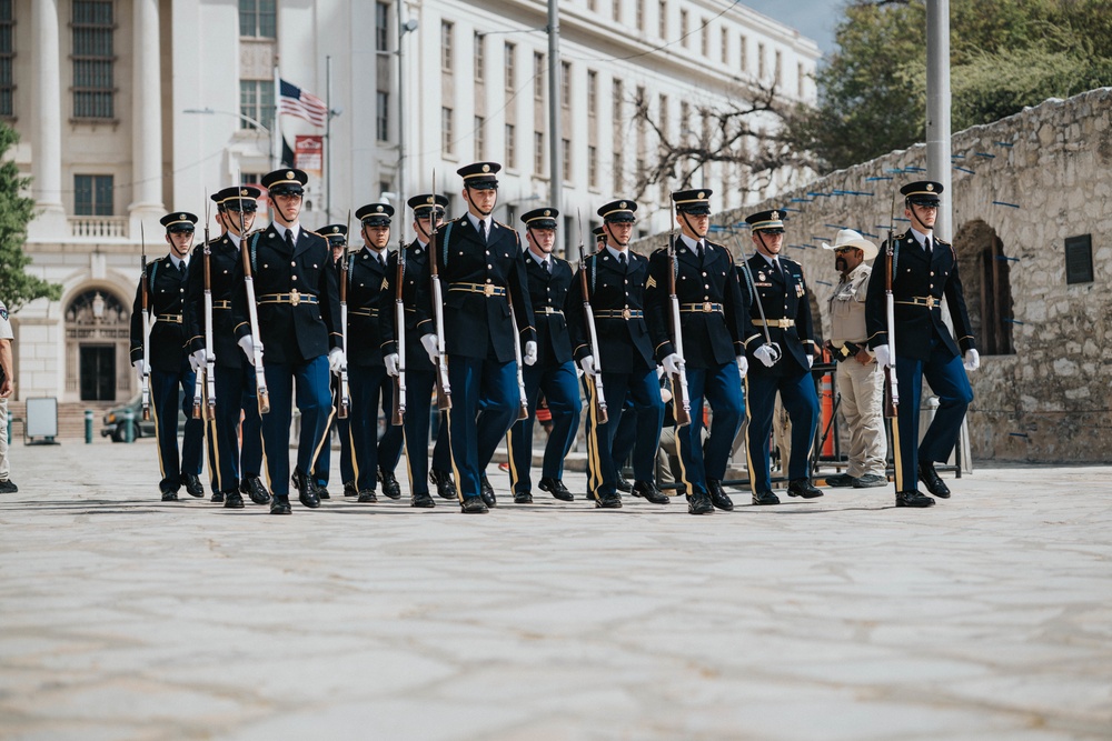 Army Day at the Alamo Fiesta 2022