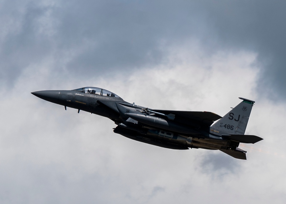 335th FS F-15E Strike Eagles take off from SJAFB