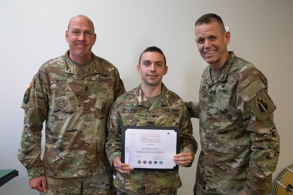 Outstanding Musician and Outstanding Soldier at the 191st Army Band