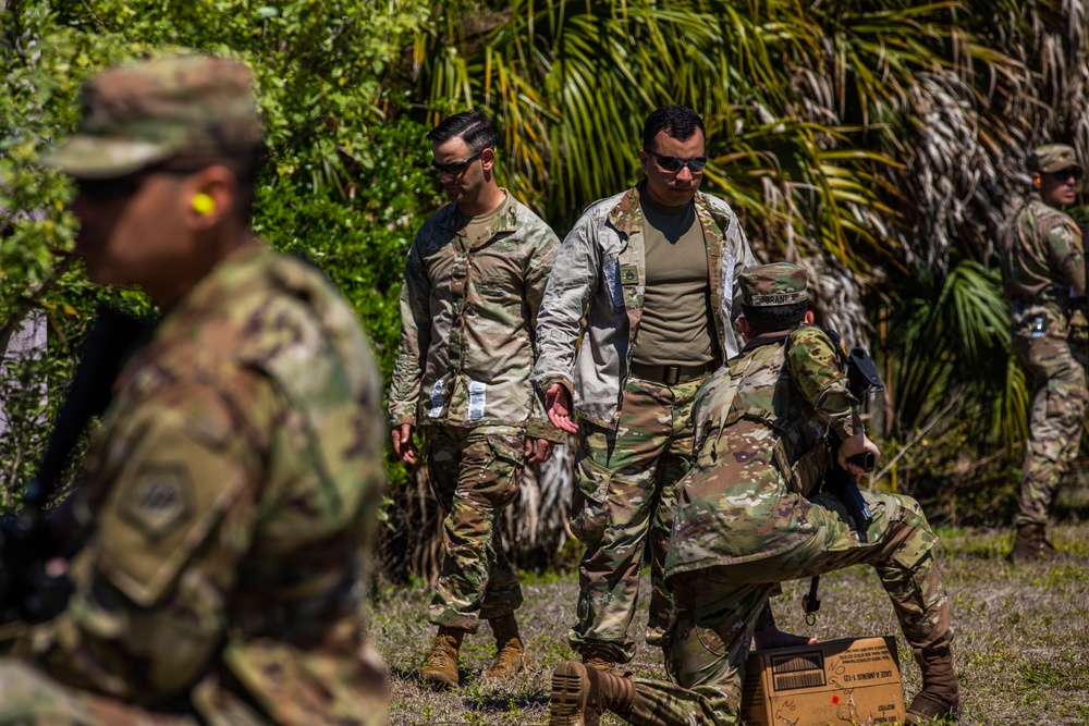 335th Signal Command (Theater) host Best Warrior/Best Squad Competition