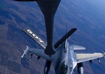 AF Sustainment Center members take flight