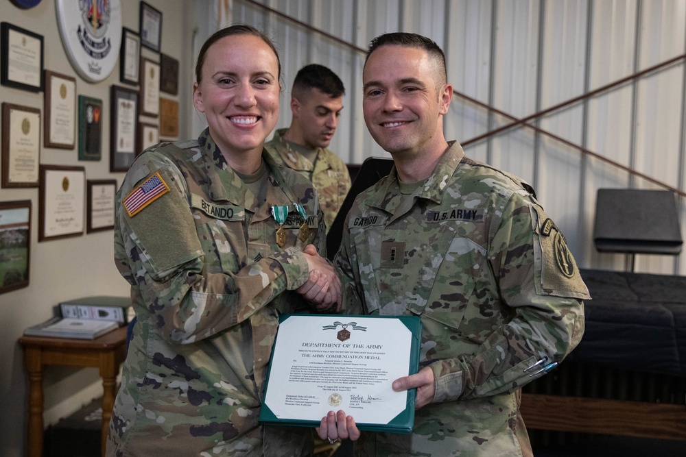 Outstanding Musician and Outstanding Soldier at the 191st Army Band