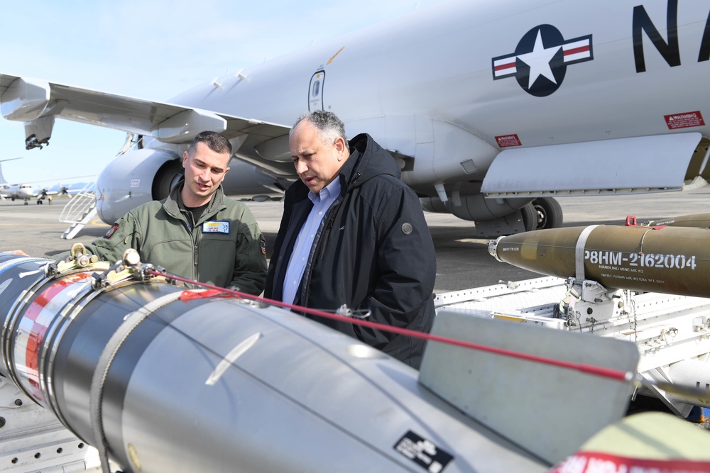 SECNAV Visits NAS Whidbey Island