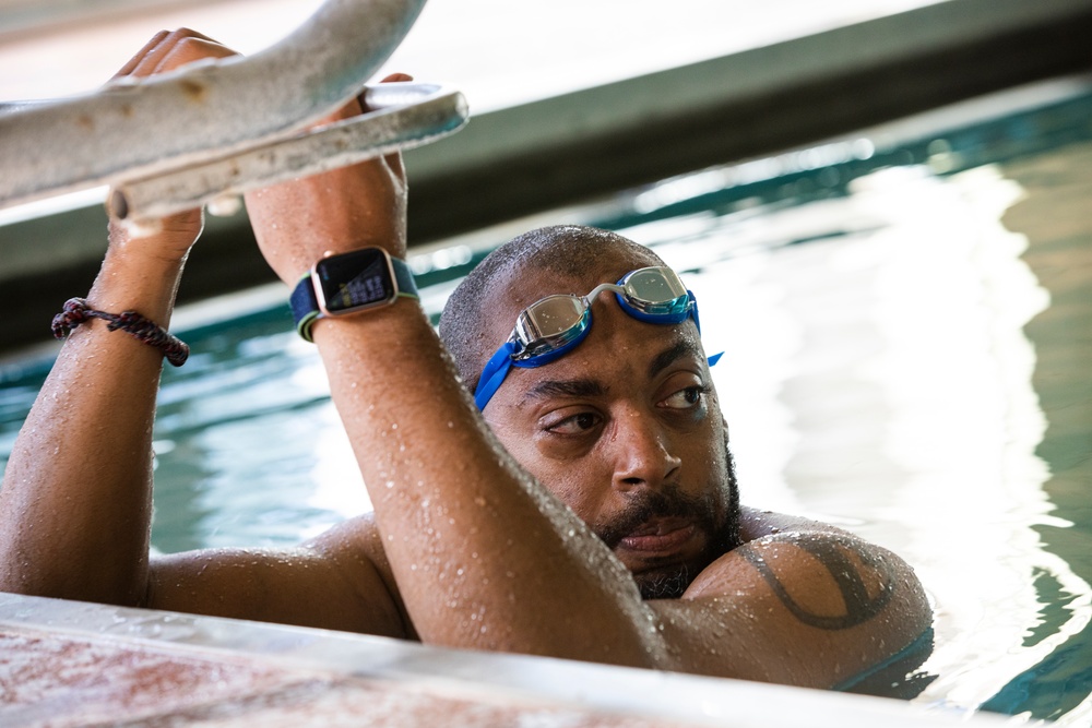 U.S. Army Veterans Train in Swimming at the 2022 Invictus Games Team U.S. Training Camp