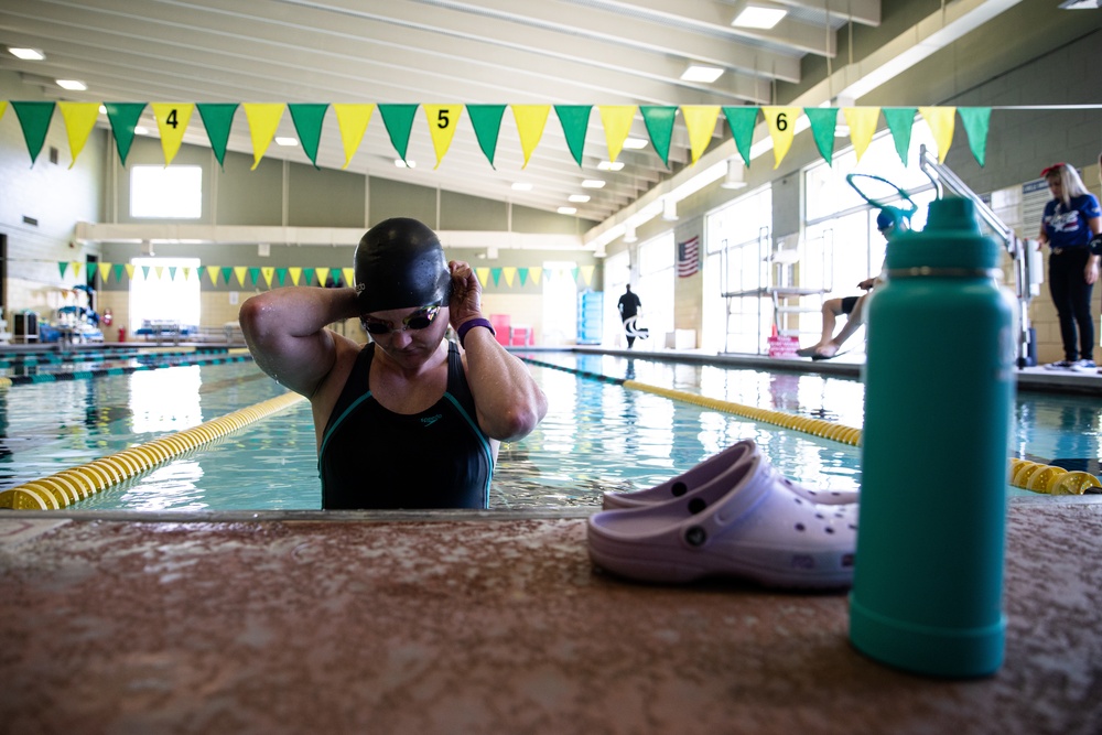 U.S. Army Veterans Train in Swimming at the 2022 Invictus Games Team U.S. Training Camp