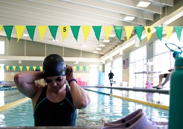 U.S. Army Veterans Train in Swimming at the 2022 Invictus Games Team U.S. Training Camp