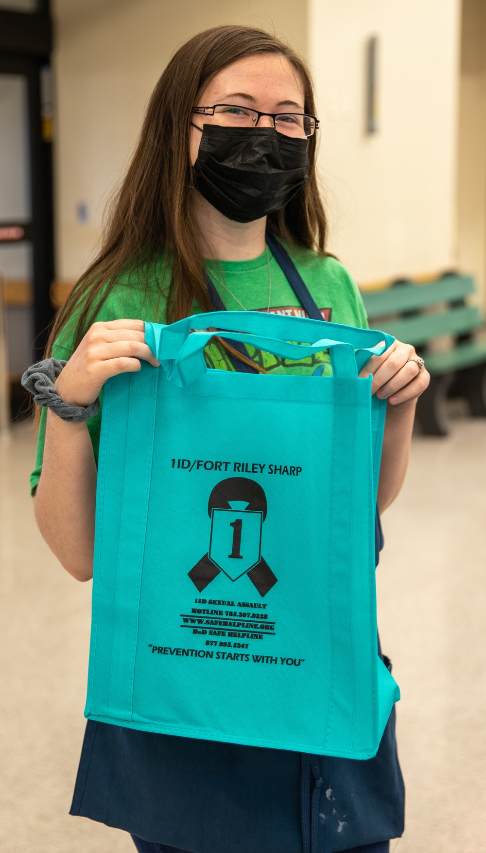 Fort Riley distributes SHARP themed bags