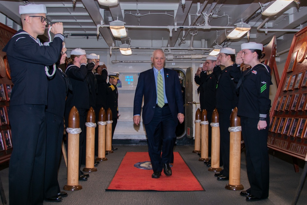 USS Ronald Reagan (CVN 76) Hosts Senators