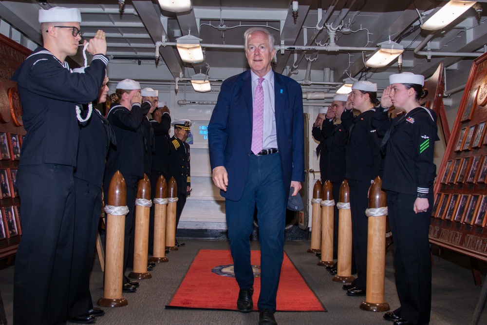 USS Ronald Reagan (CVN 76) Hosts Senators