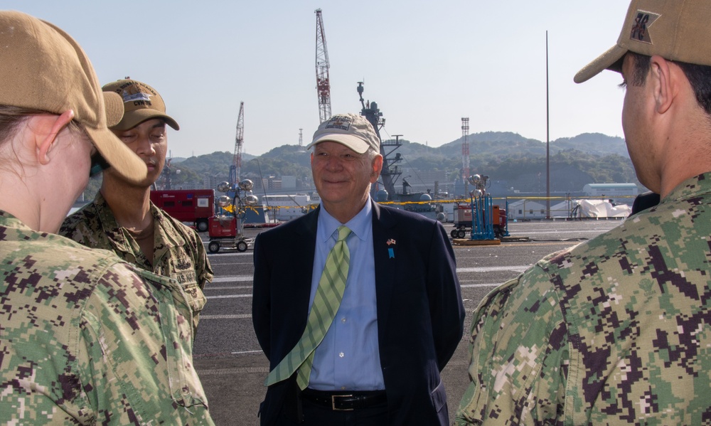 USS Ronald Reagan (CVN 76) Hosts U.S. Senators