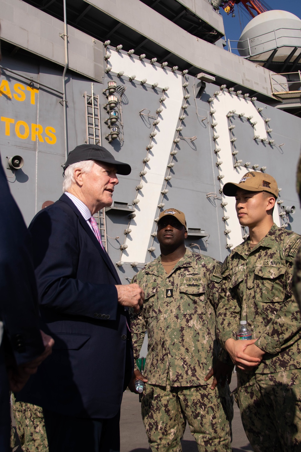 USS Ronald Reagan (CVN 76) Hosts Senators