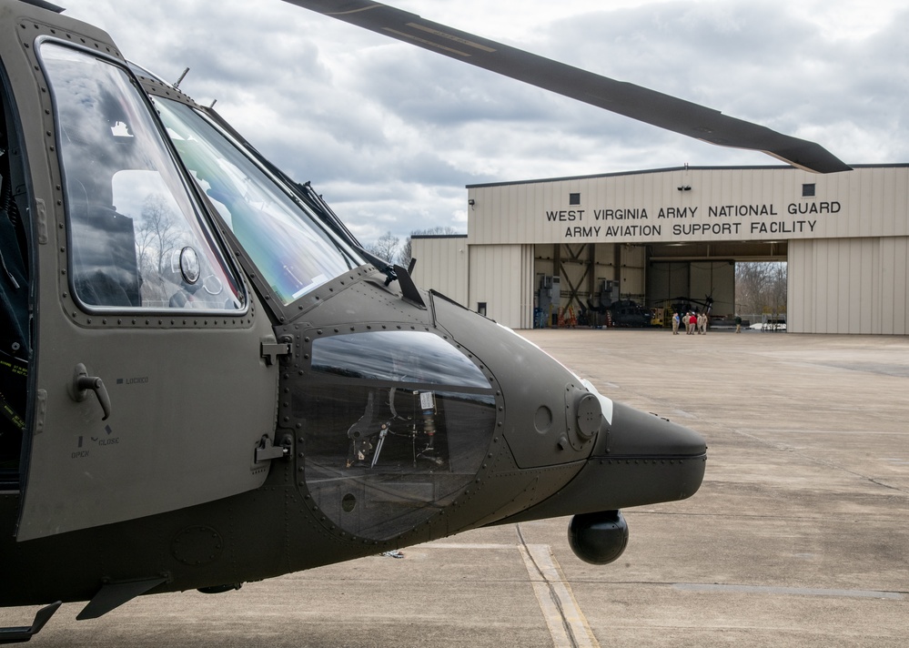 W.Va. Guard unit receives first new MEDEVAC HH-60M “Mike” Black Hawk helicopter