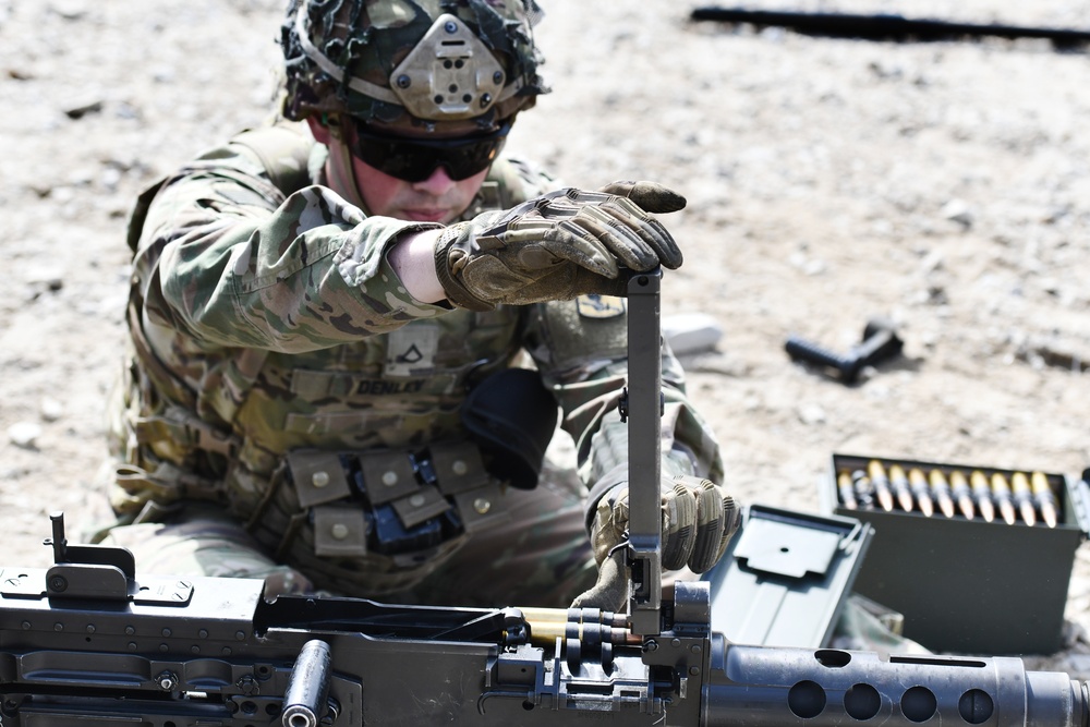 4-319th AFAR, 173rd AB heavy weapons range