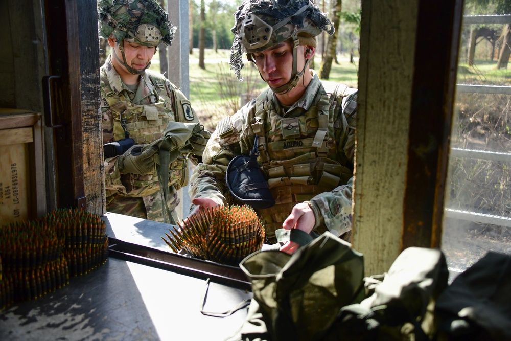 4-319th AFAR, 173rd AB heavy weapons range