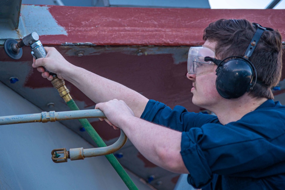 USS Jason Dunham (DDG 109) Conducts Preservation