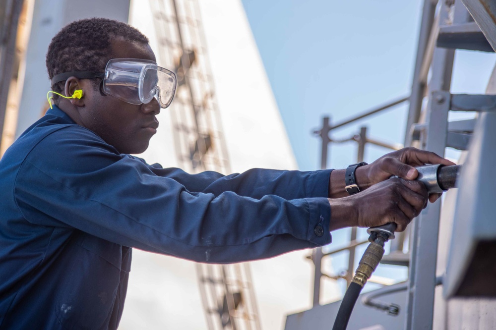 USS Jason Dunham (DDG 109) Conducts Preservation