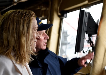 Kirsten Hillman, Ambassador of Canada to the United States, visits Coast Guard Base Seattle