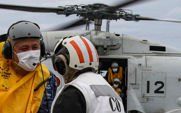 Abraham Lincoln greets JMSDF