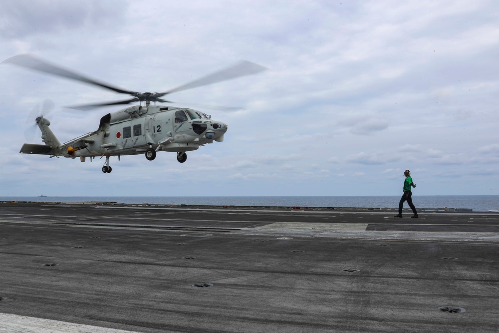 Abraham Lincoln greets JMSDF