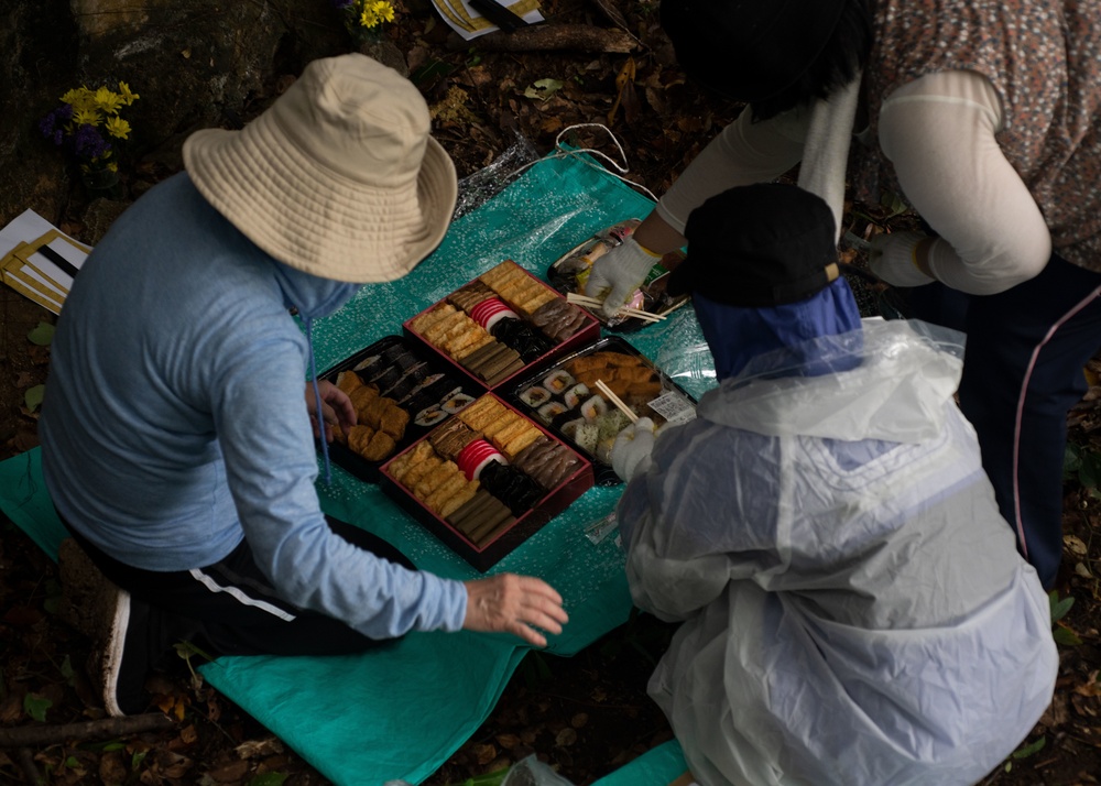 18th MUNS hosts local community to pray at monuments