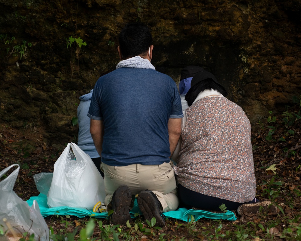 18th MUNS hosts local community to pray at monuments