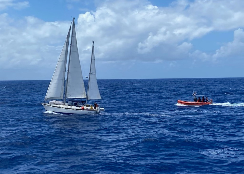 Coast Guard assists 4 mariners aboard disabled vessel 180 miles off Hawaii
