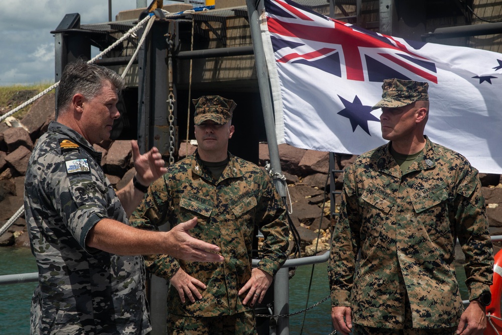 MRF-D 22: CO and Sgt. Maj. tour HMAS Armidale