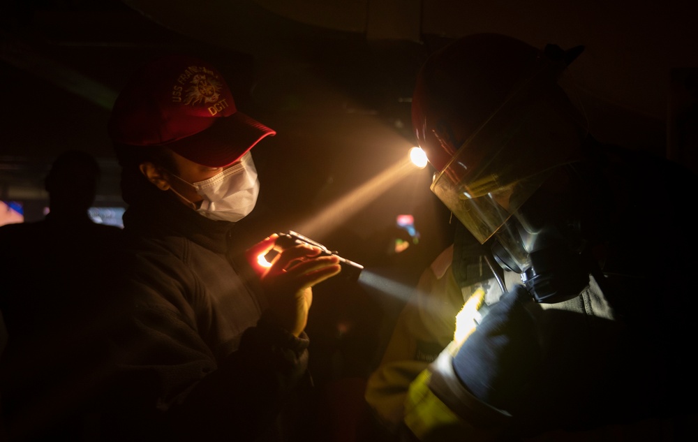 Frank Cable Conducts Damage Control Drills at Sea