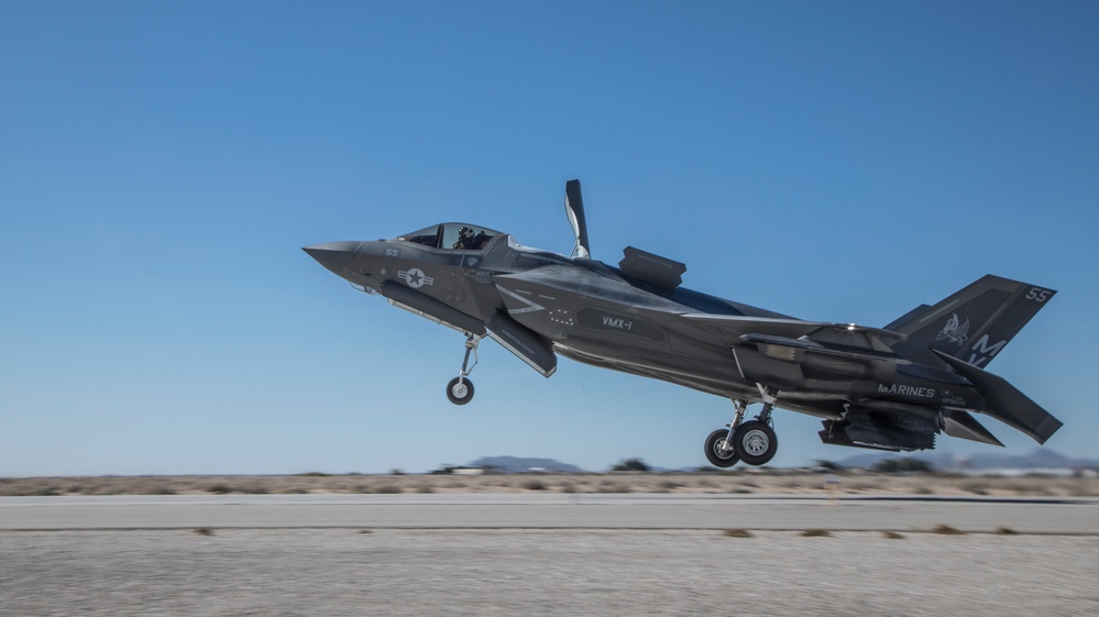 VMX-1 EABO F-35 risk reduction effort