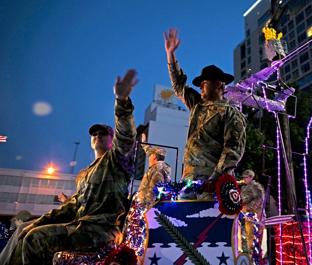 South Texas Reserve units participate in 2022 Flambeau Parade