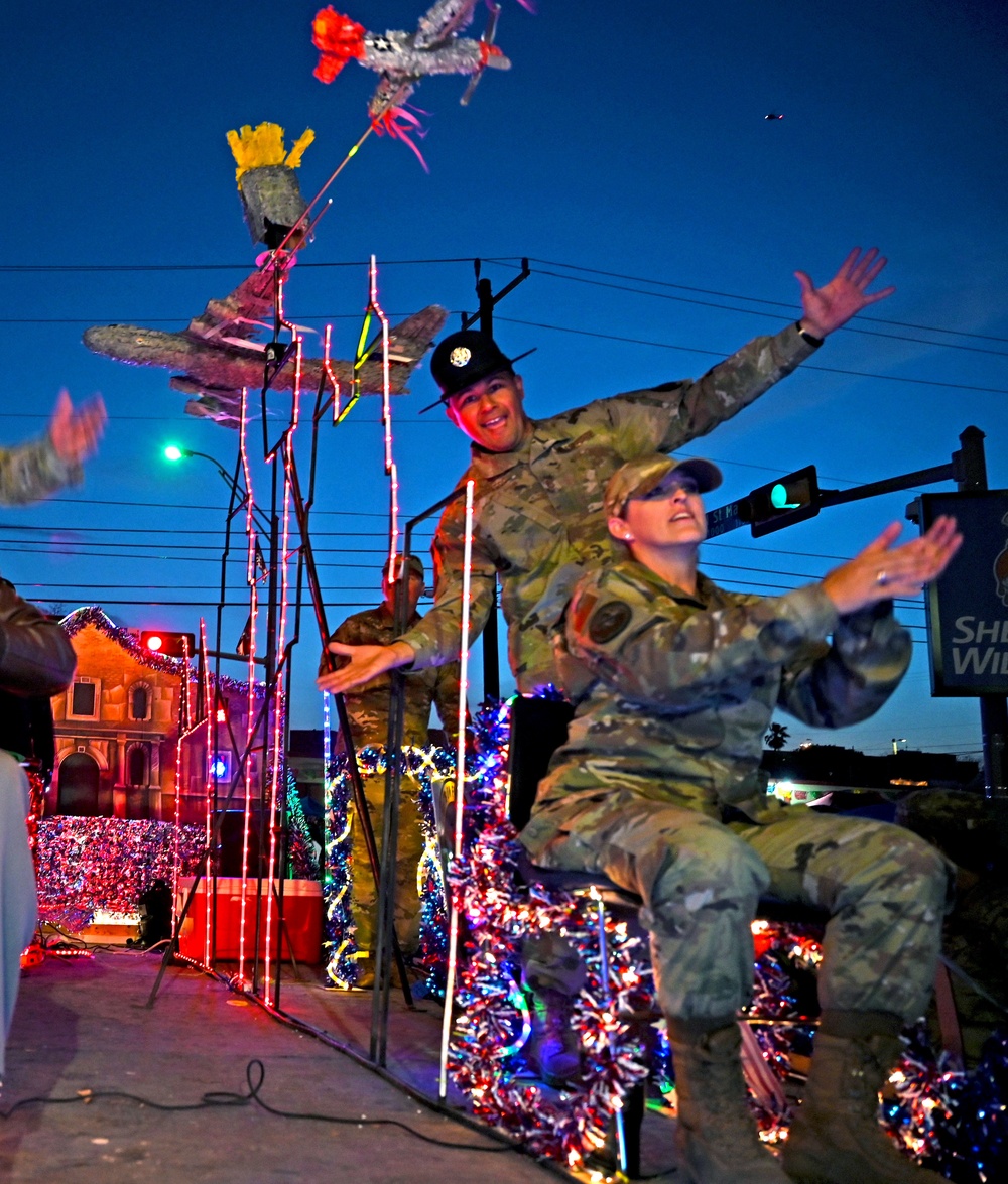 South Texas Reserve units participate in 2022 Flambeau Parade