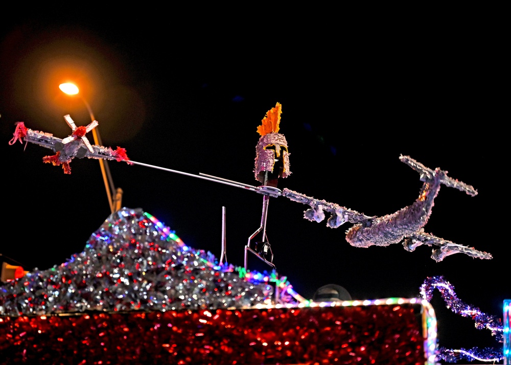 South Texas Reserve units participate in 2022 Flambeau Parade